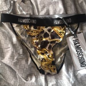 Moschino panties never worn!